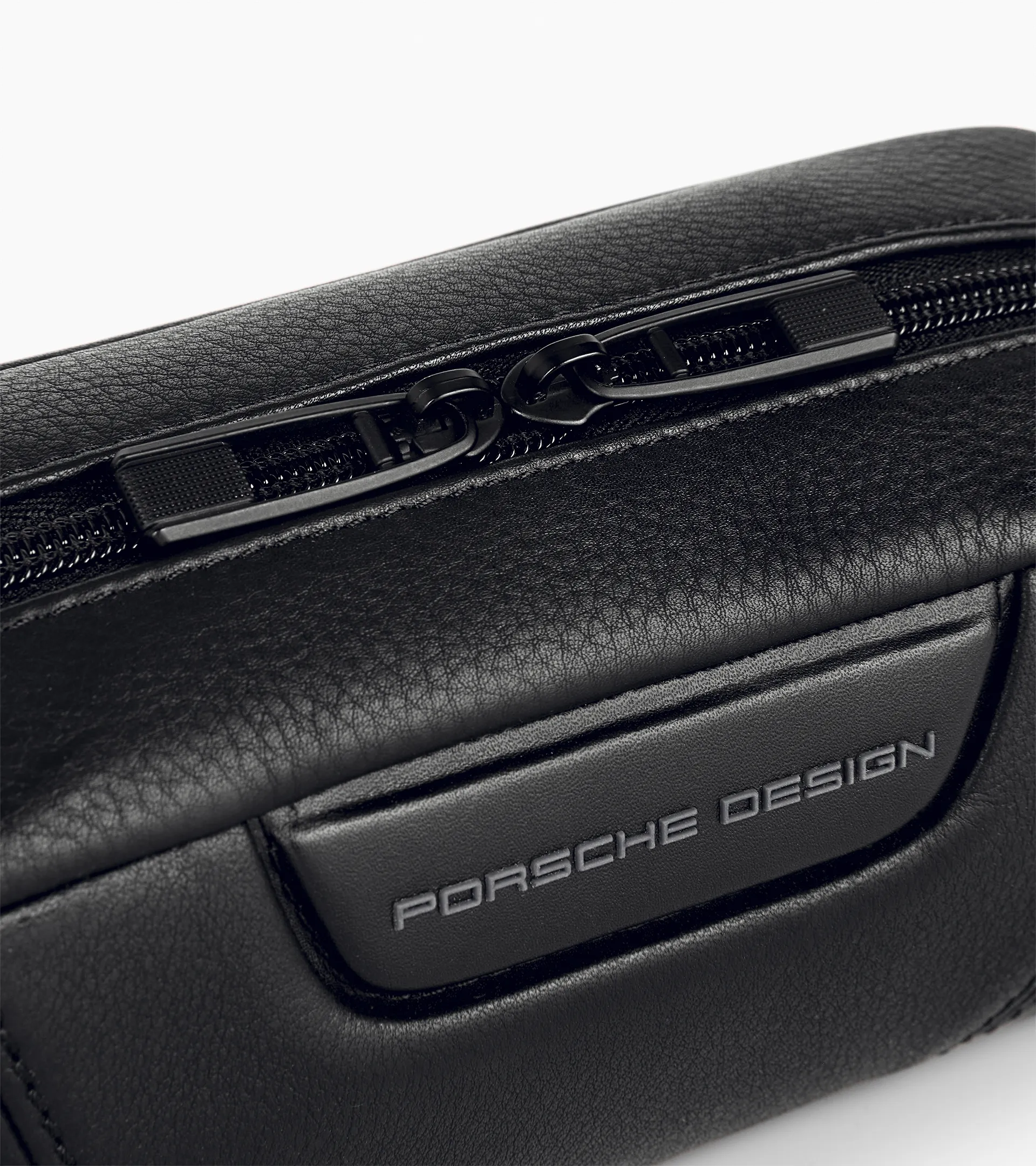 Roadster Leather Accessory Pouch | PORSCHE SHOP