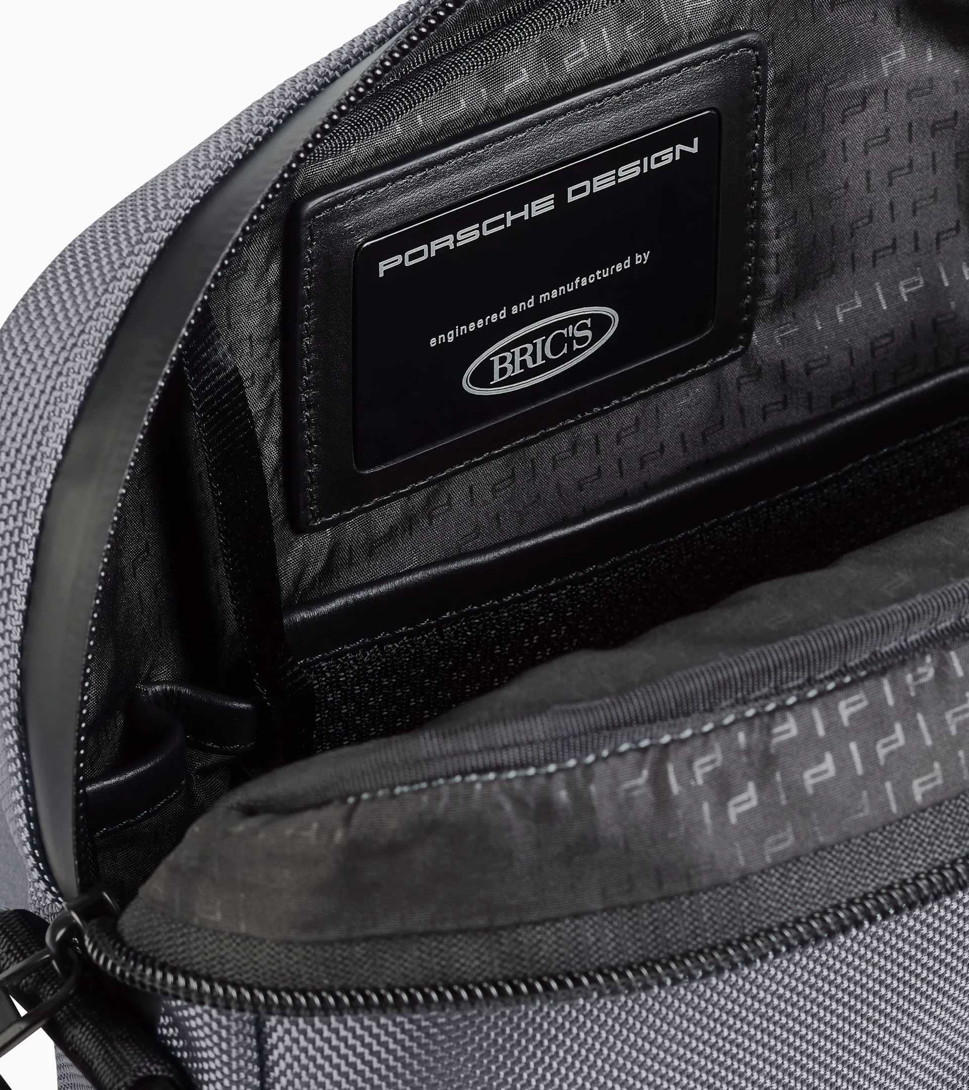 Roadster Pro Shoulder Bag