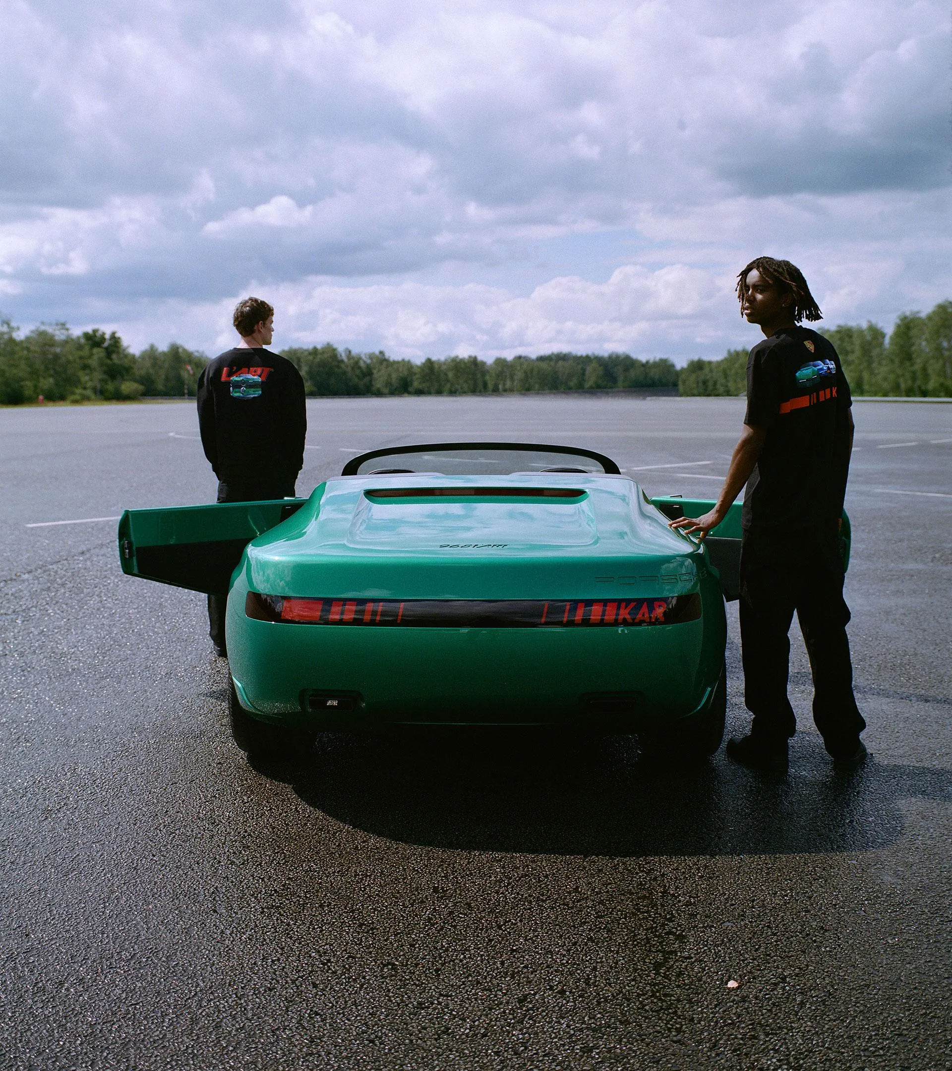 Sweatshirt – 968 L'ART x Porsche | PORSCHE SHOP