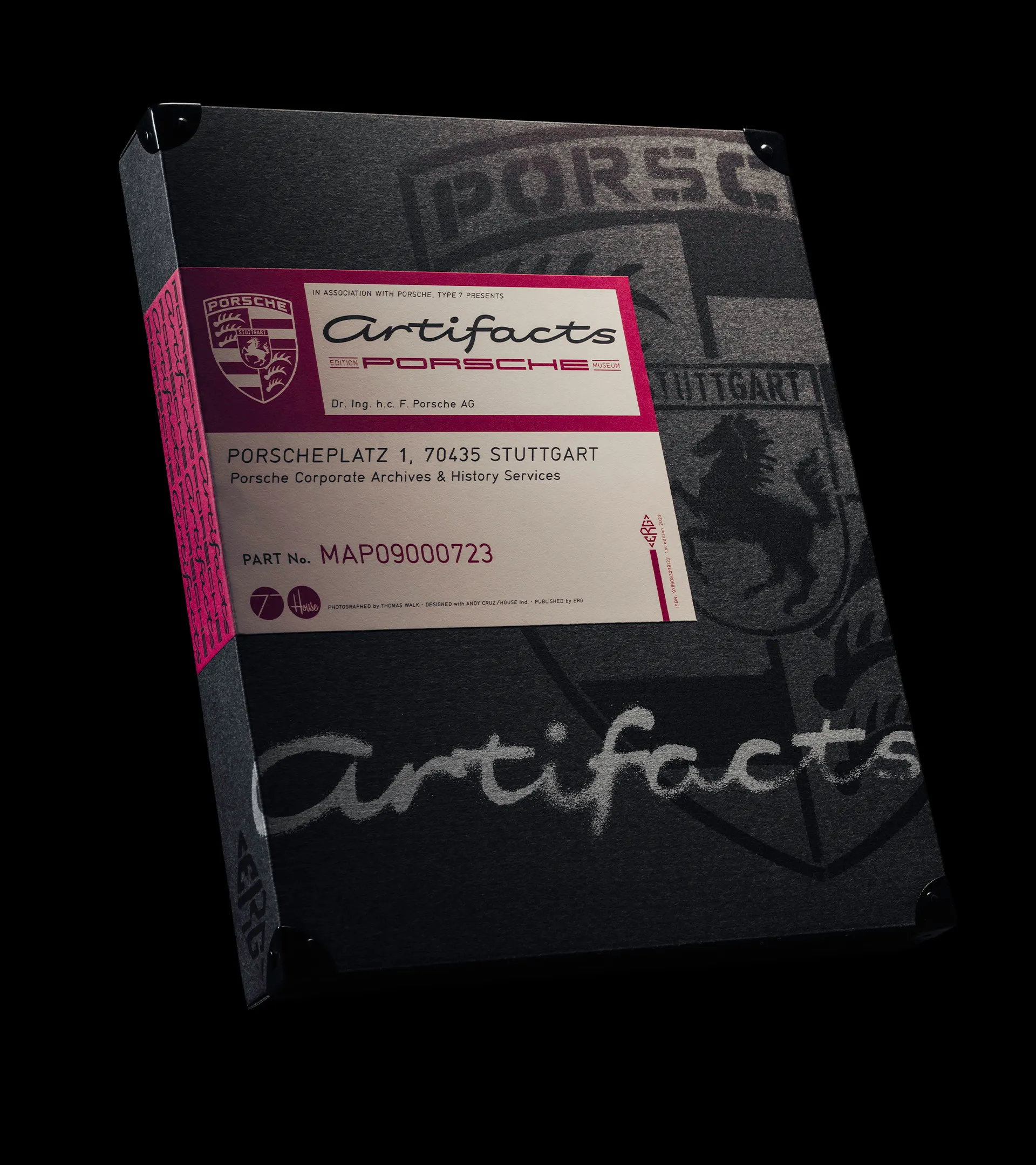 Artifacts' book | PORSCHE SHOP