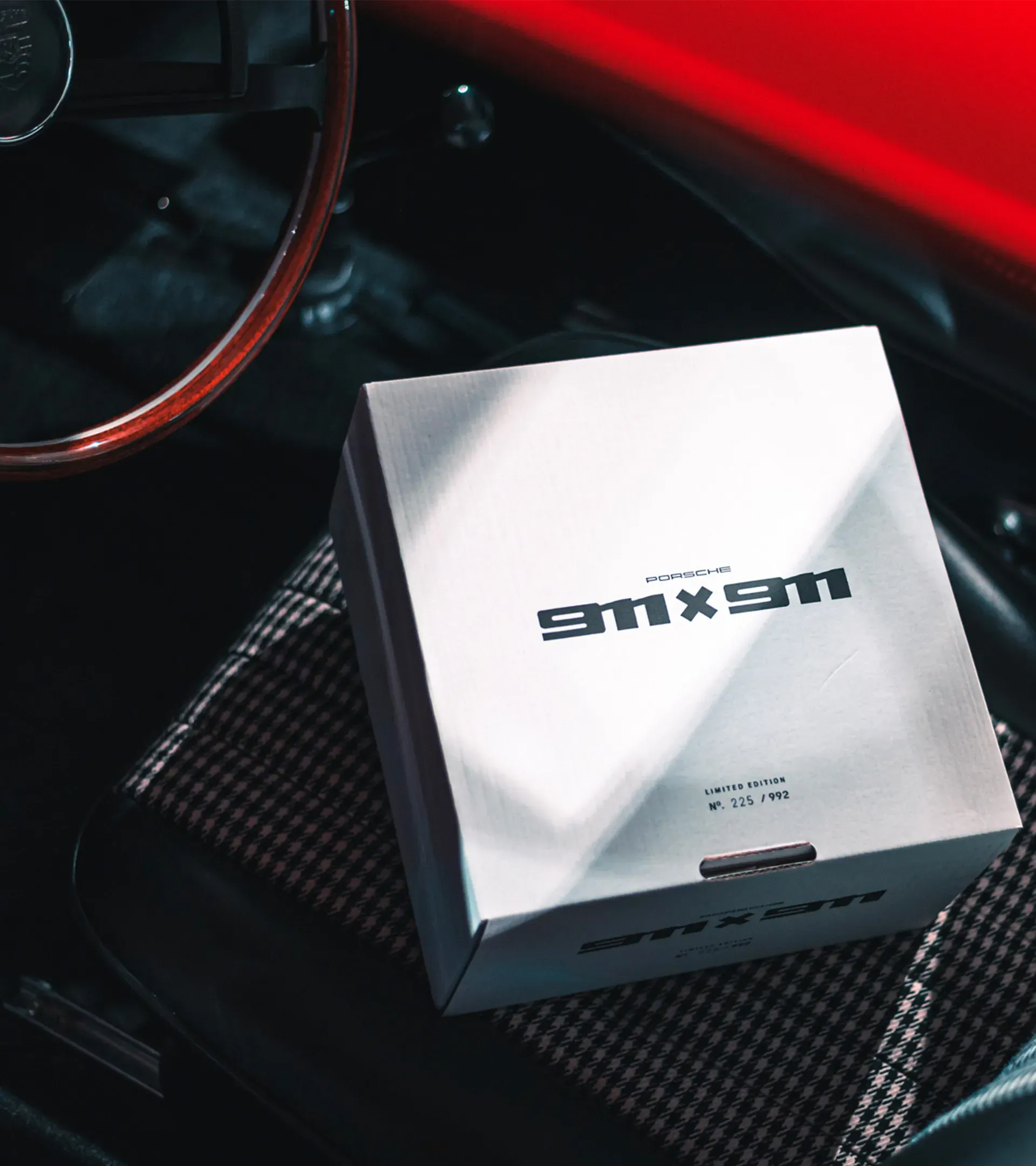 Book 'Porsche 911 x 911' Collector's Edt. Ltd. | PORSCHE SHOP