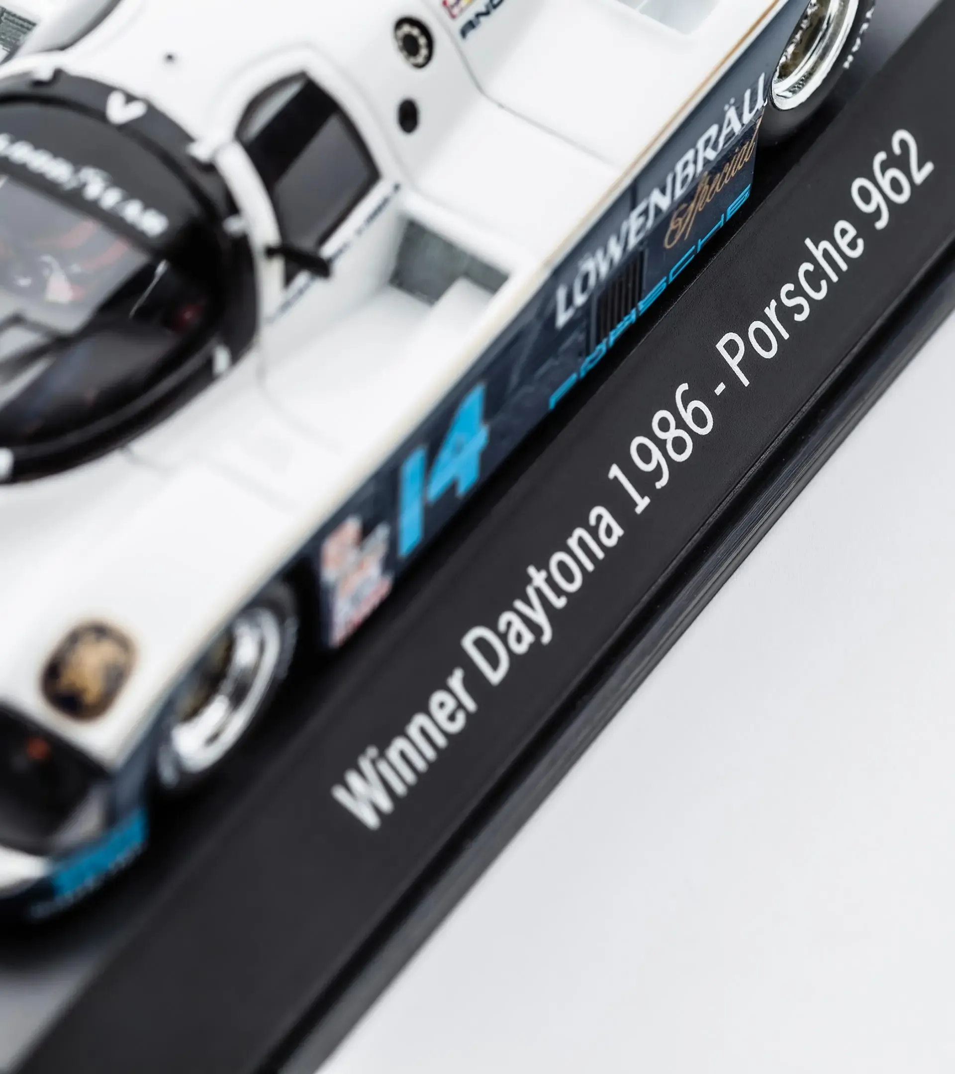 Porsche 962 C - Daytona 1986 | PORSCHE SHOP