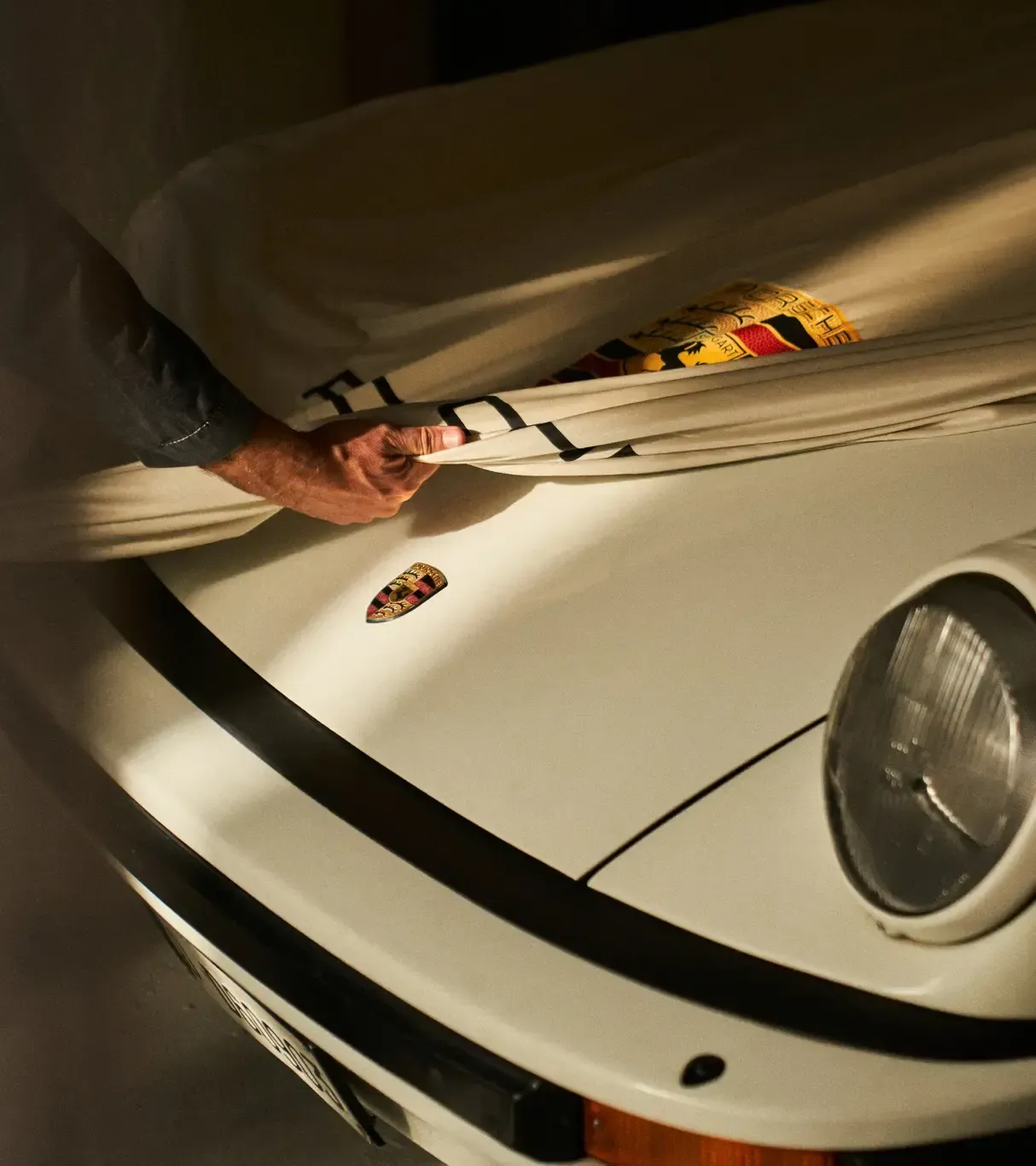 Bâche design spéciale adaptée à Porsche 911 (964) Turbo 1989-1994 Gulf  Design housse de voiture pour l'intérieur