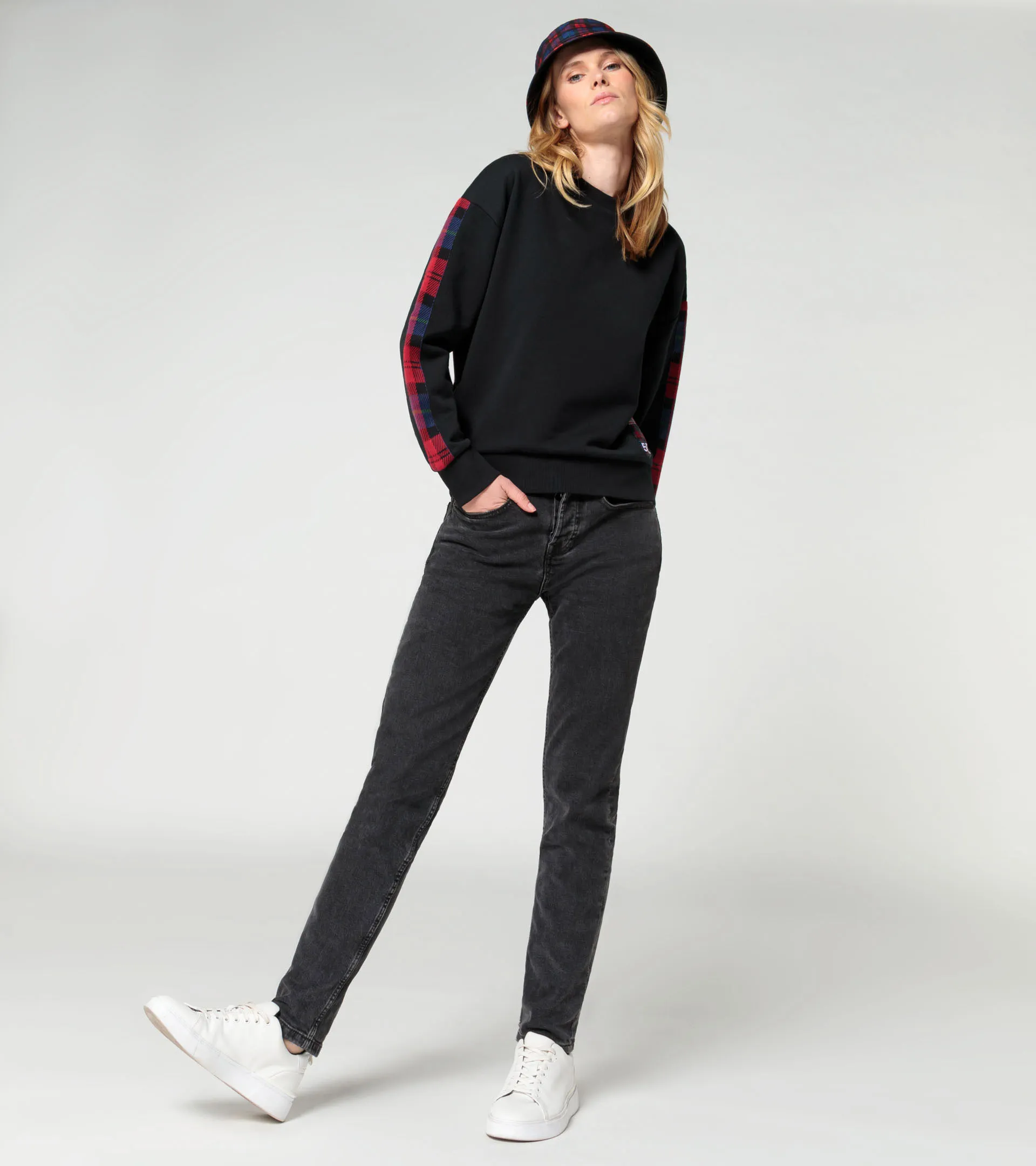 Women's pullover – Turbo No. 1