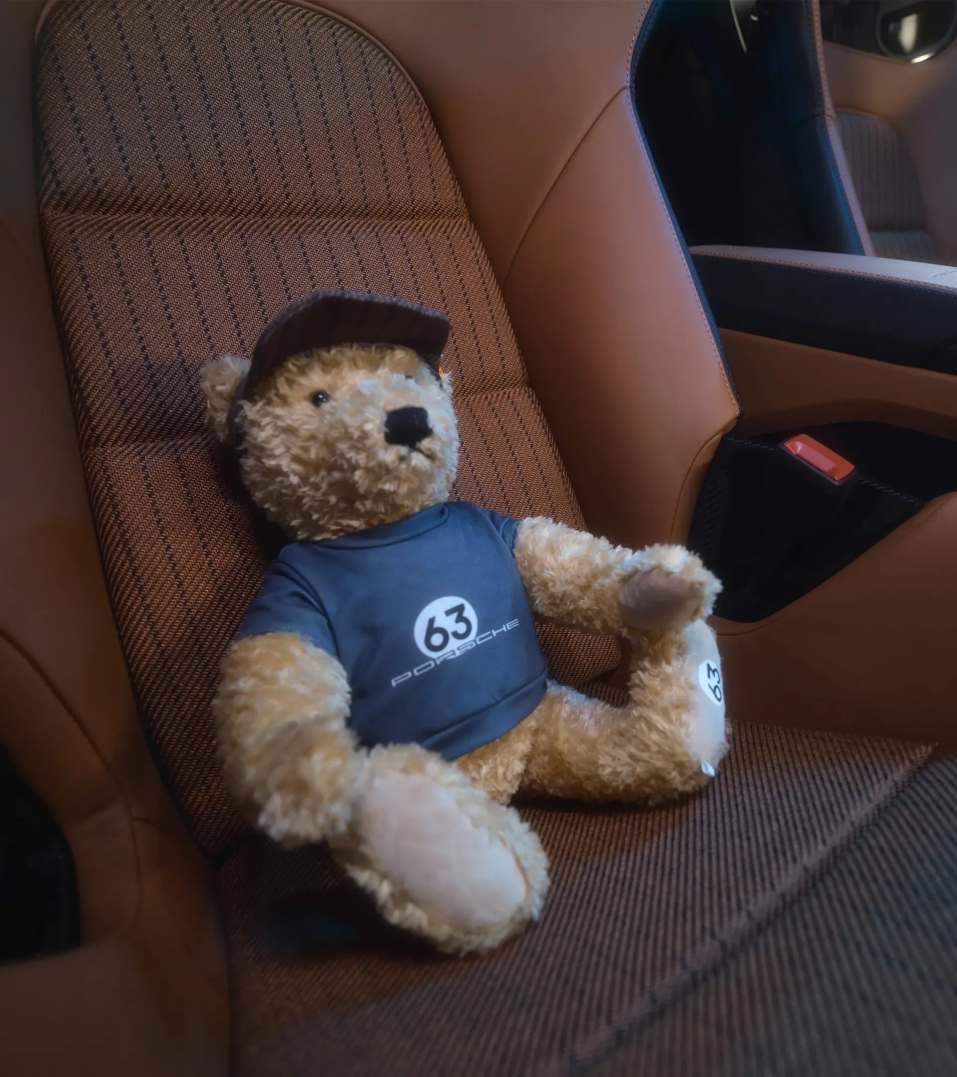 Steiff x Porsche Teddy Bear - 60Y Porsche 911 - Limited Edition