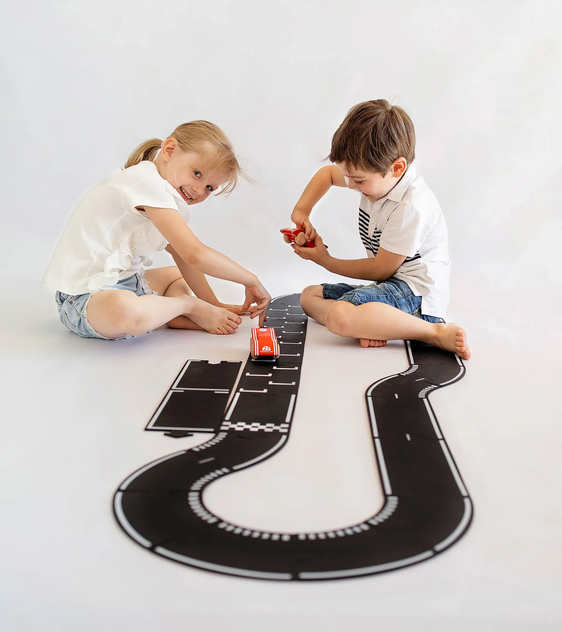 Way to Play Race Track – Porsche Leipzig | PORSCHE SHOP