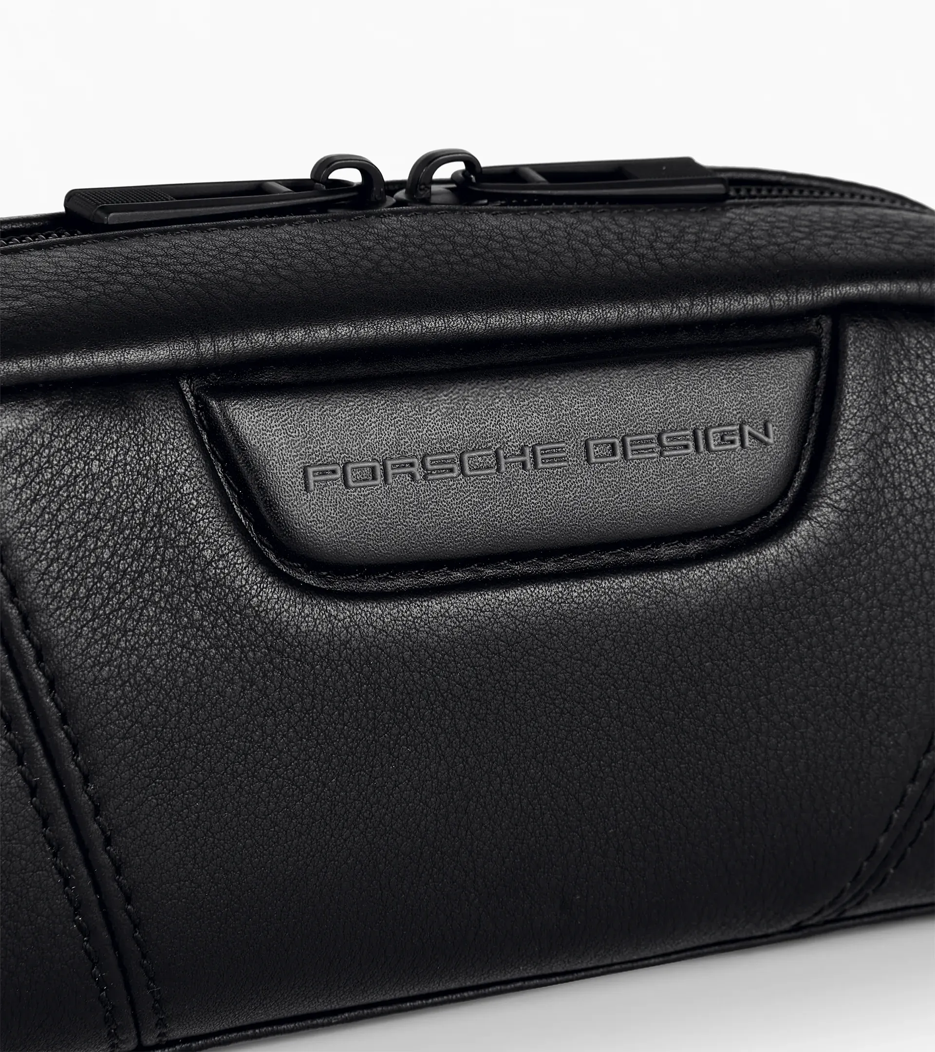 Roadster Leather Accessory Pouch | PORSCHE SHOP