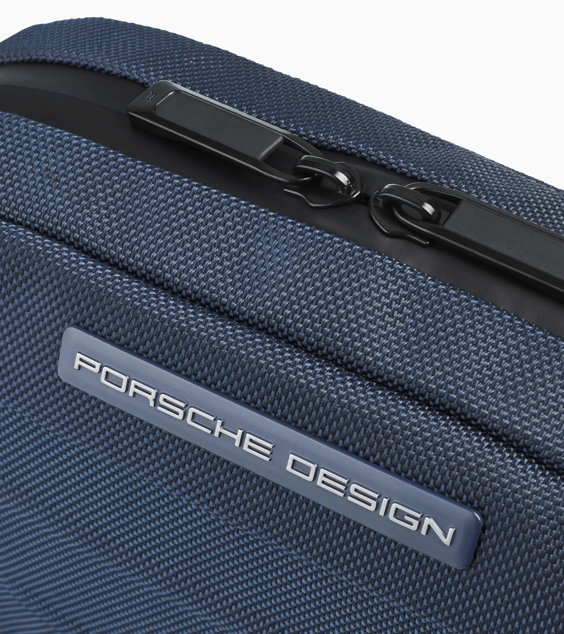 Roadster Pro Shoulder Bag XS | PORSCHE SHOP