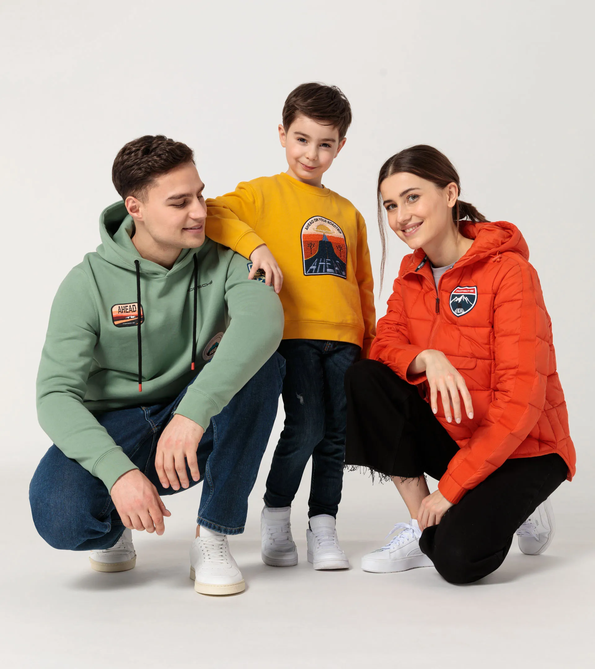 AHEAD kids sweater | PORSCHE SHOP