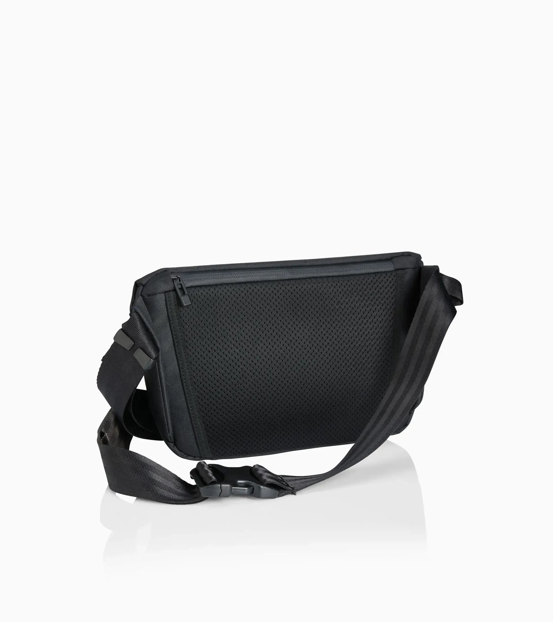 AHEAD crossbody bag – Limited Edition | PORSCHE SHOP
