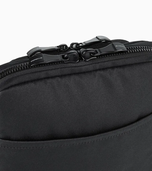 ポルシェ モータースポーツ オフィシャル スポーツバッグ⭐︎新品 Genuine Porsche Drivers Selection Gt4 Clubsport Rucksack