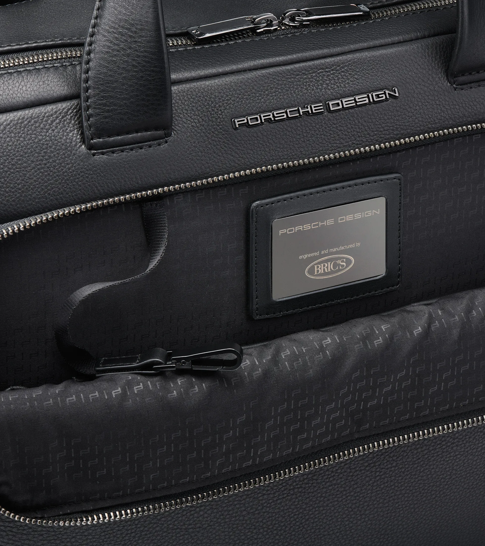 Roadster Leather Briefcase M | PORSCHE SHOP