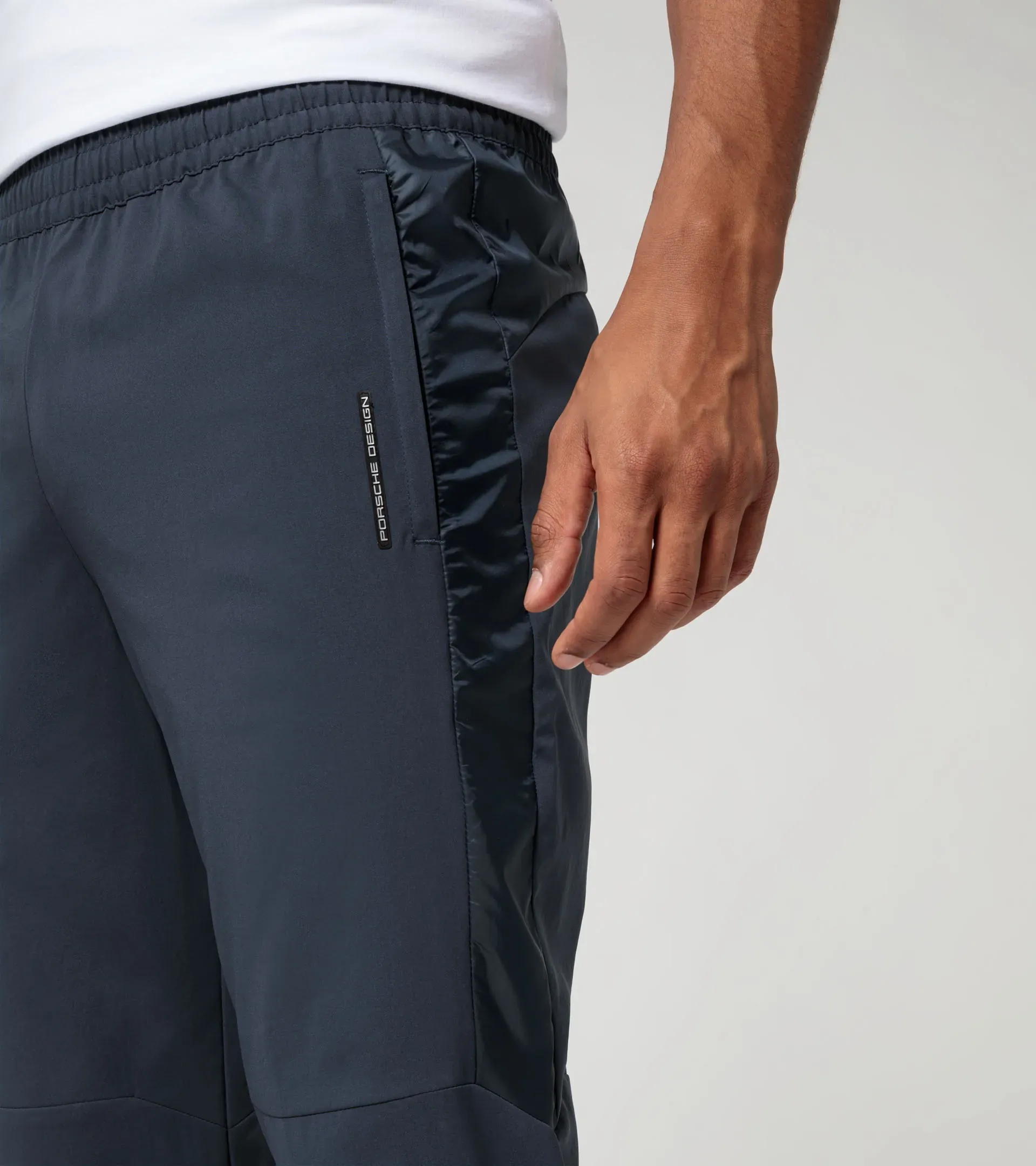Woven tech trousers | PORSCHE SHOP